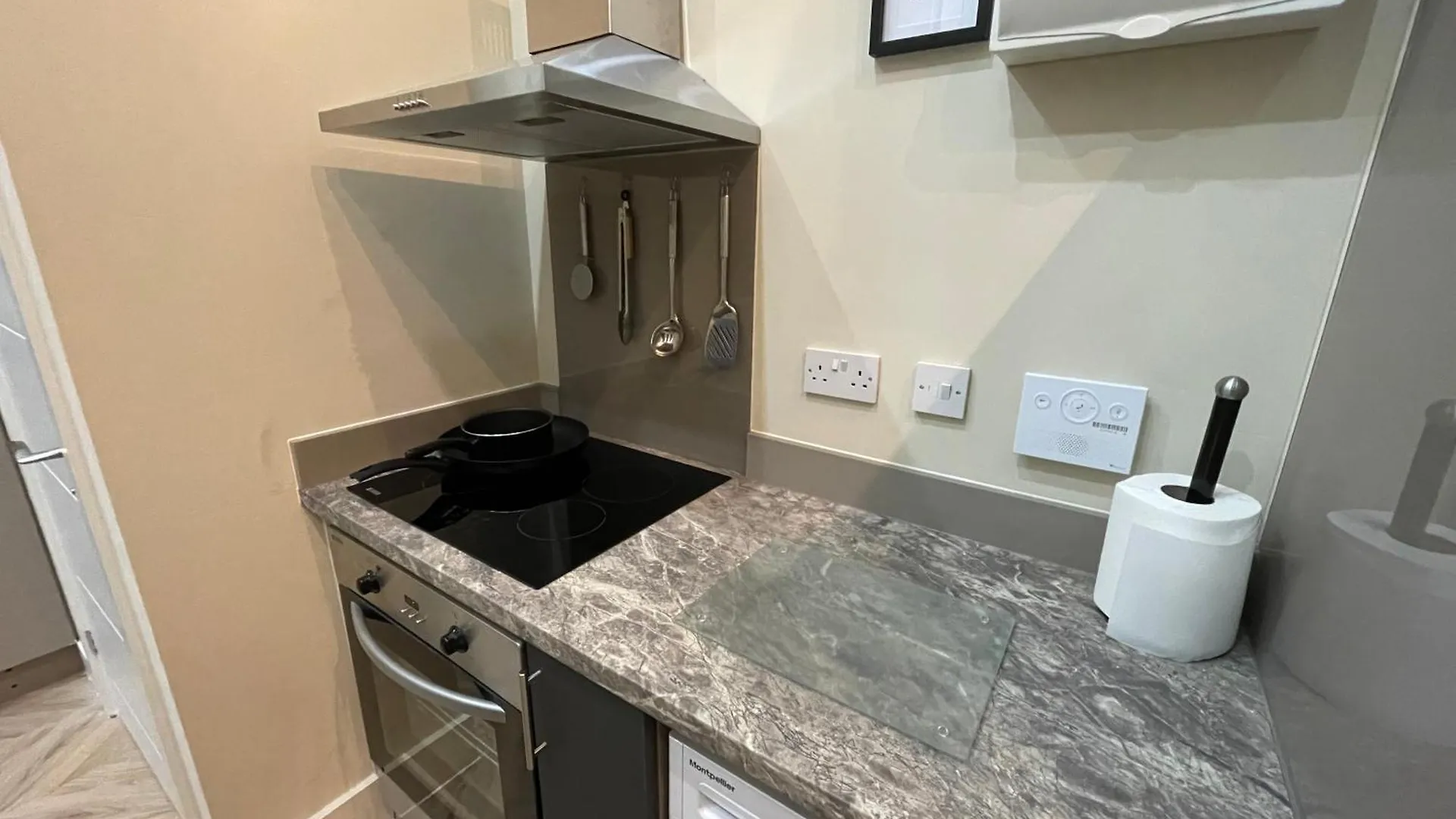 Central Leeds Apartment With Parking Available المملكة المتحدة